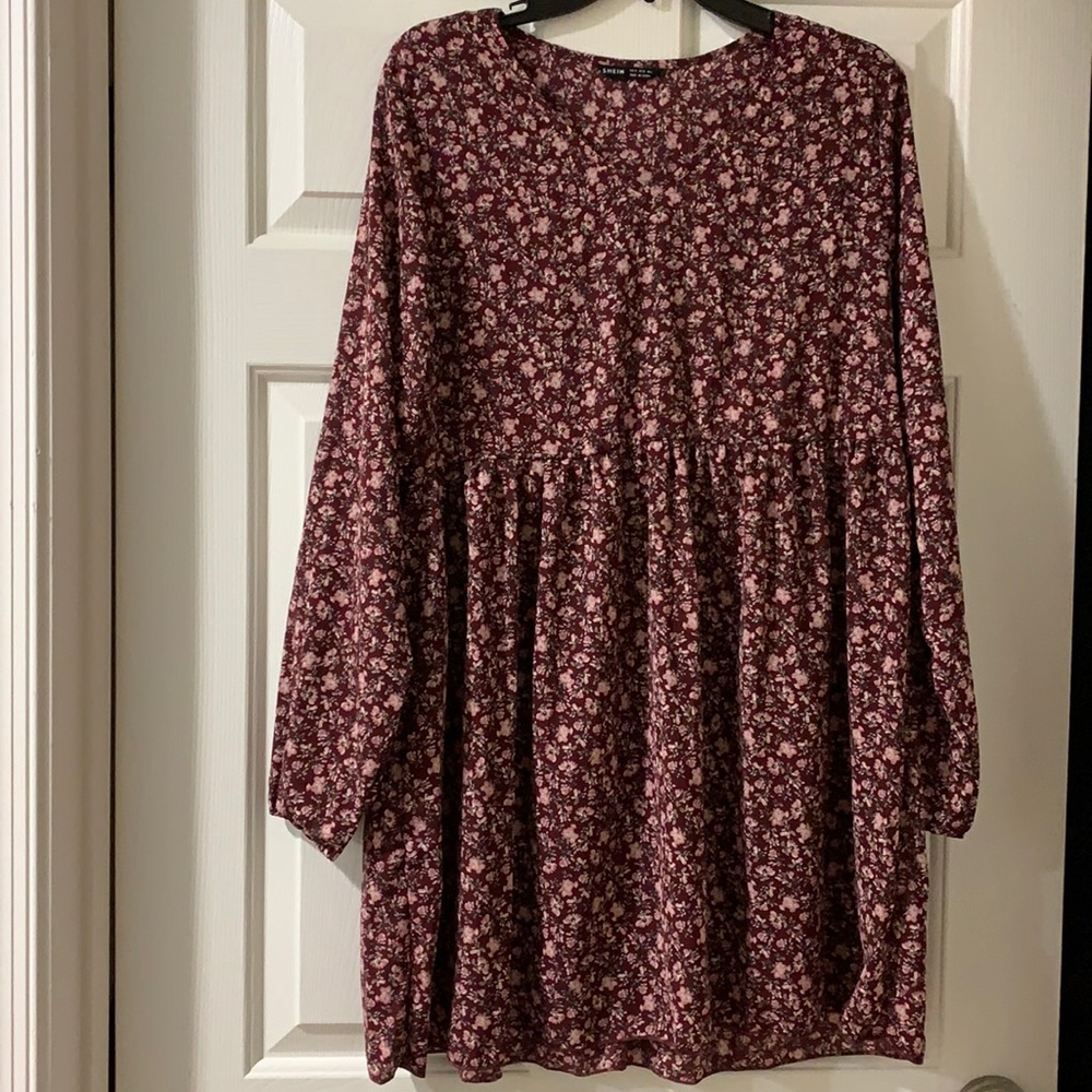FREE WITH ANY PURCHASE Floral shein dress